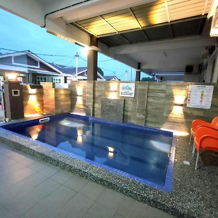 D'Q Putra Homestay Melaka Esterno foto