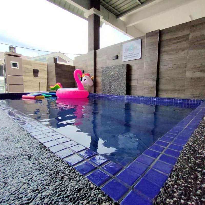D'Q Putra Homestay Melaka Esterno foto